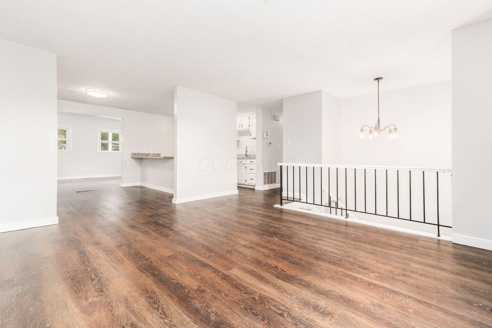 1246 Hilton Drive, Reynoldsburg, Ohio image 9