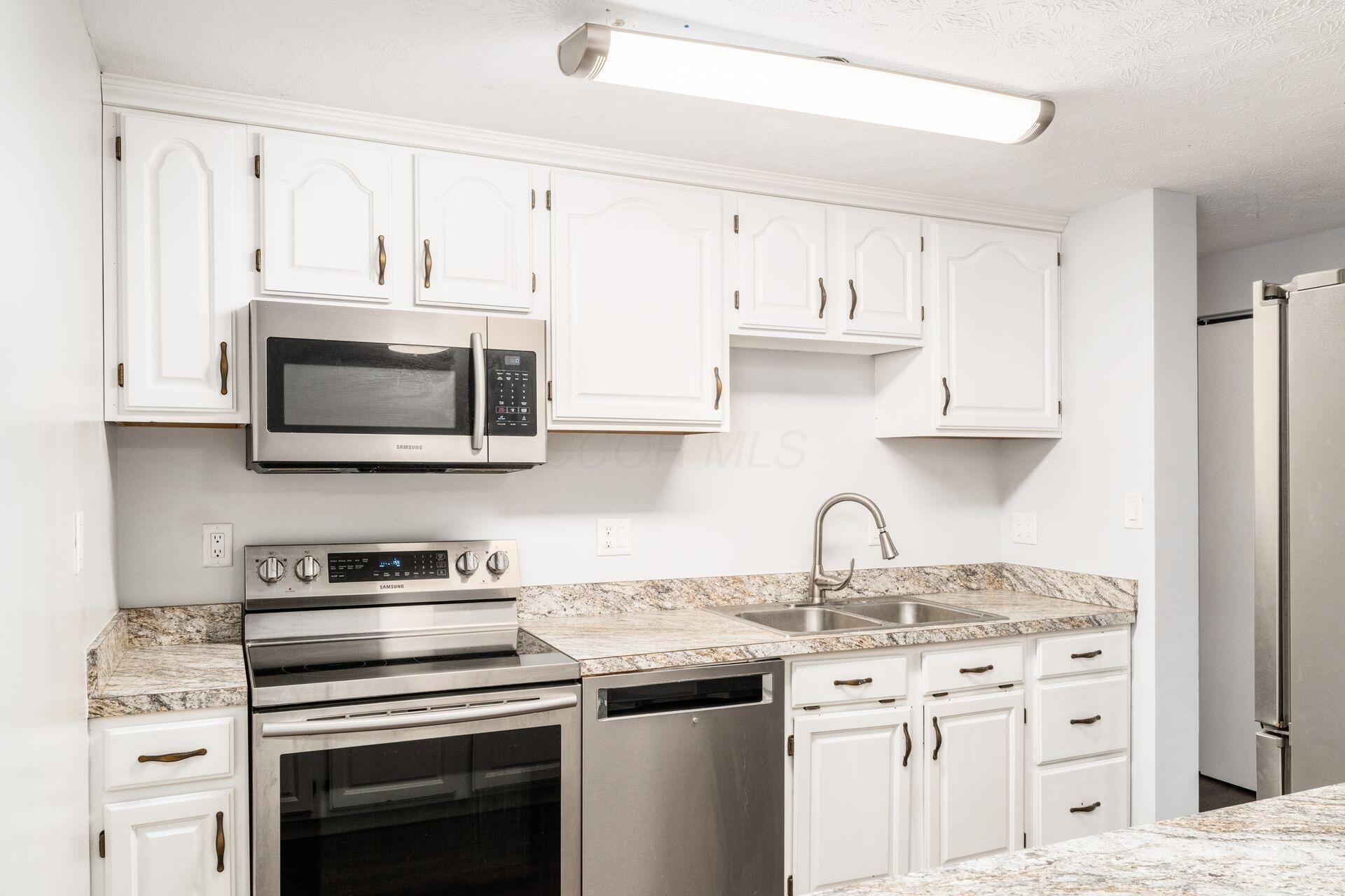 1246 Hilton Drive, Reynoldsburg, Ohio image 14