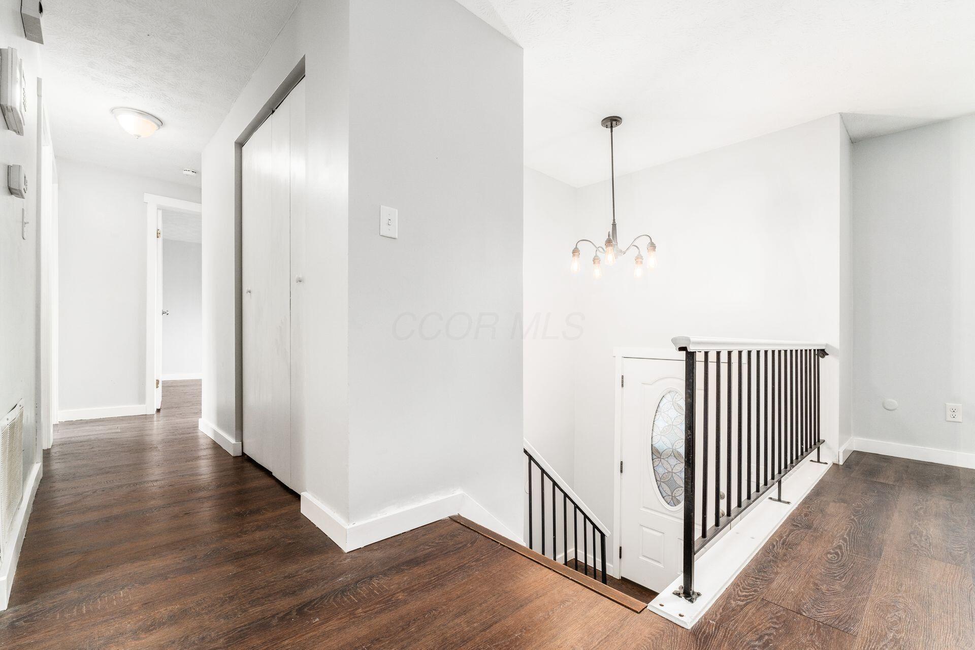 1246 Hilton Drive, Reynoldsburg, Ohio image 4