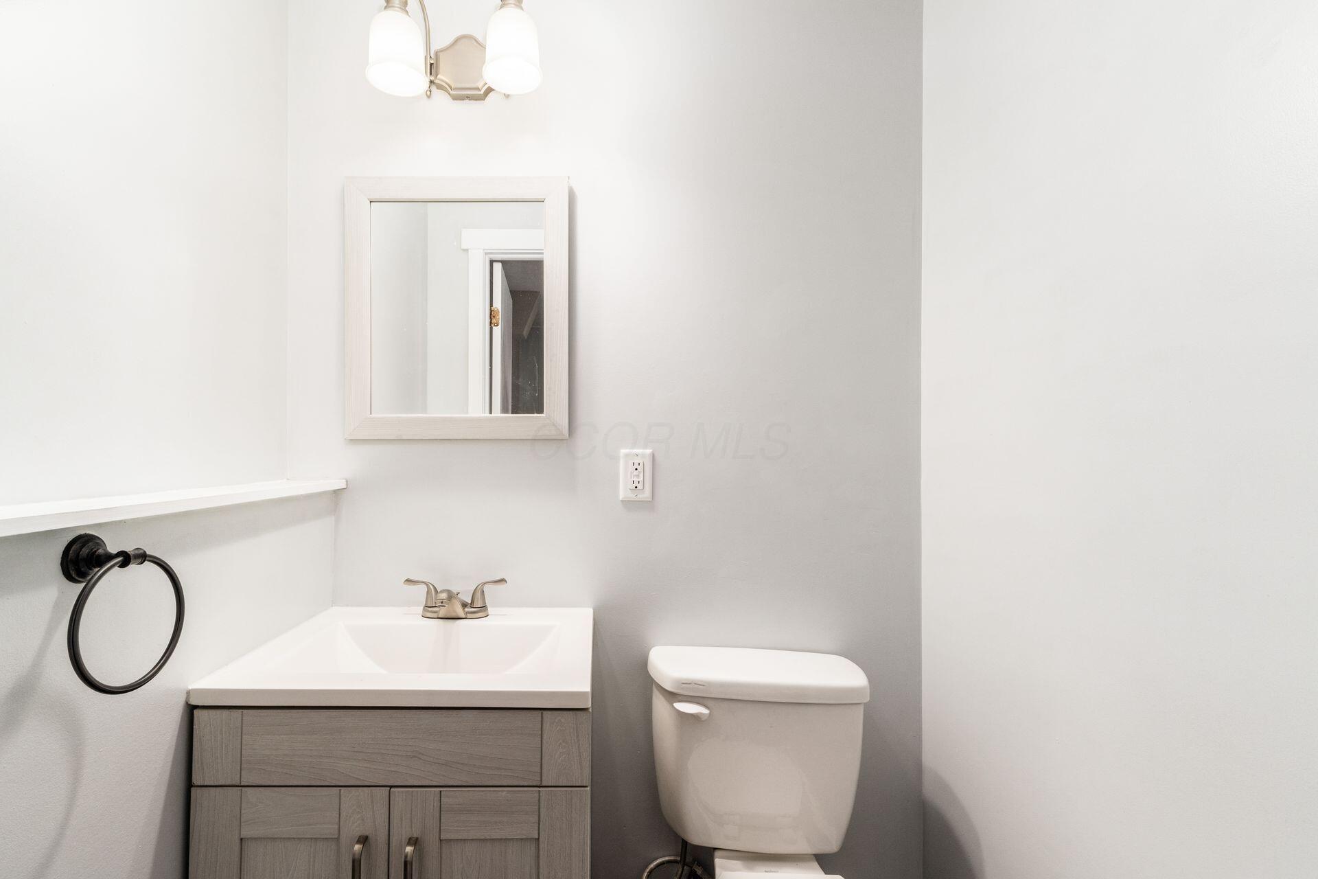 1246 Hilton Drive, Reynoldsburg, Ohio image 37