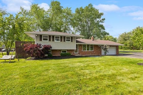 Photo of 3521 N State Route 61, Sunbury, OH 43074 (MLS # 226018048)