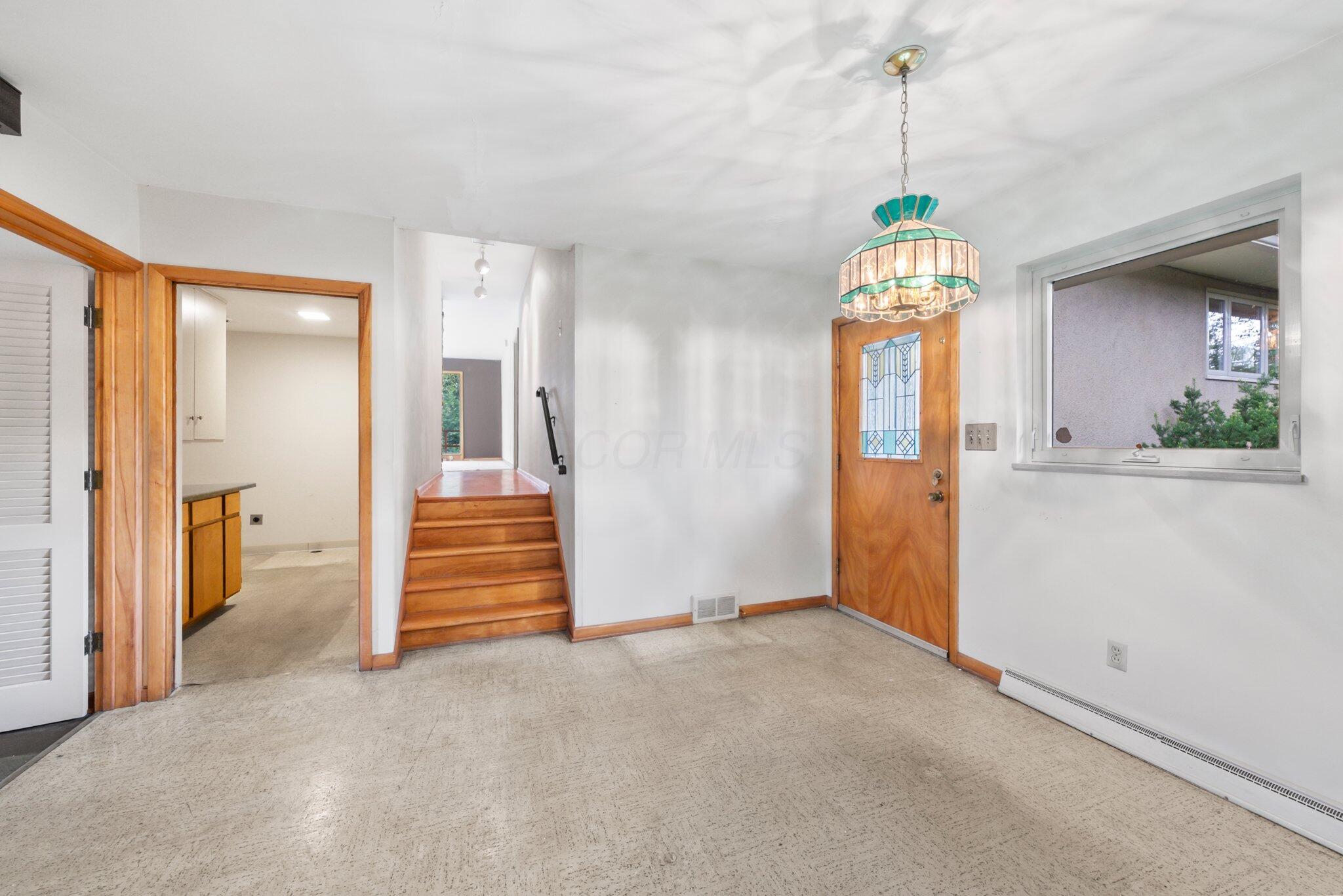 3751 Kioka Avenue, Columbus, Ohio image 9