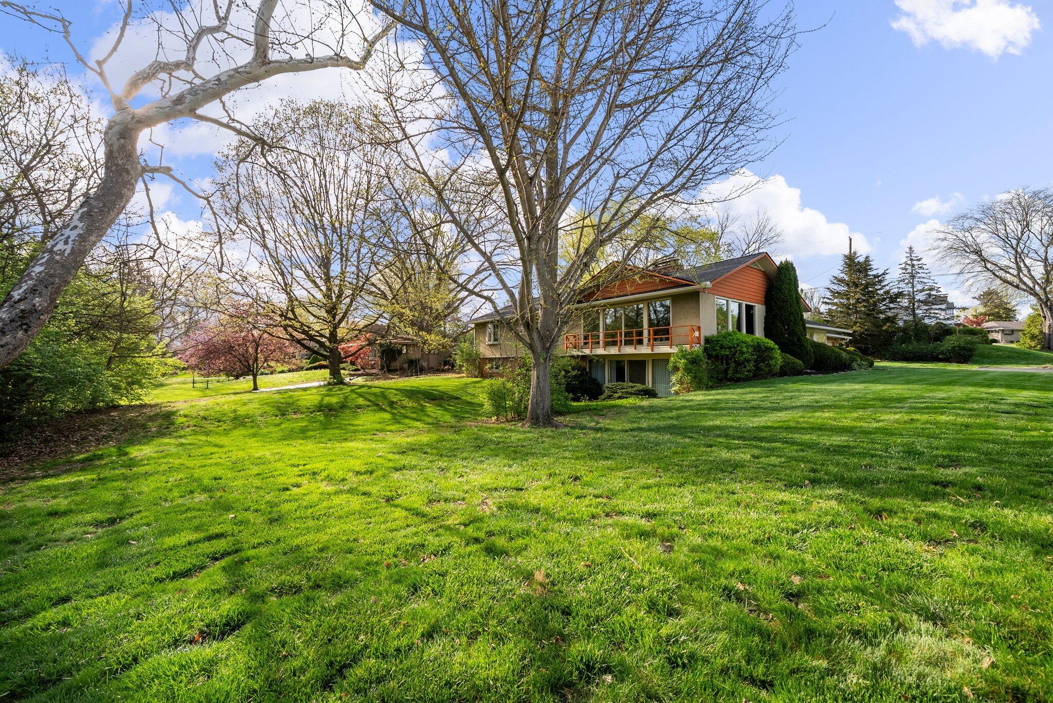 3751 Kioka Avenue, Columbus, Ohio image 2