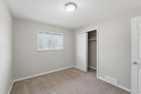 Tiny photo for 255 Woodside Drive SW, Pataskala, OH 43062 (MLS # 226002417)