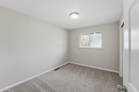 Tiny photo for 255 Woodside Drive SW, Pataskala, OH 43062 (MLS # 226002417)