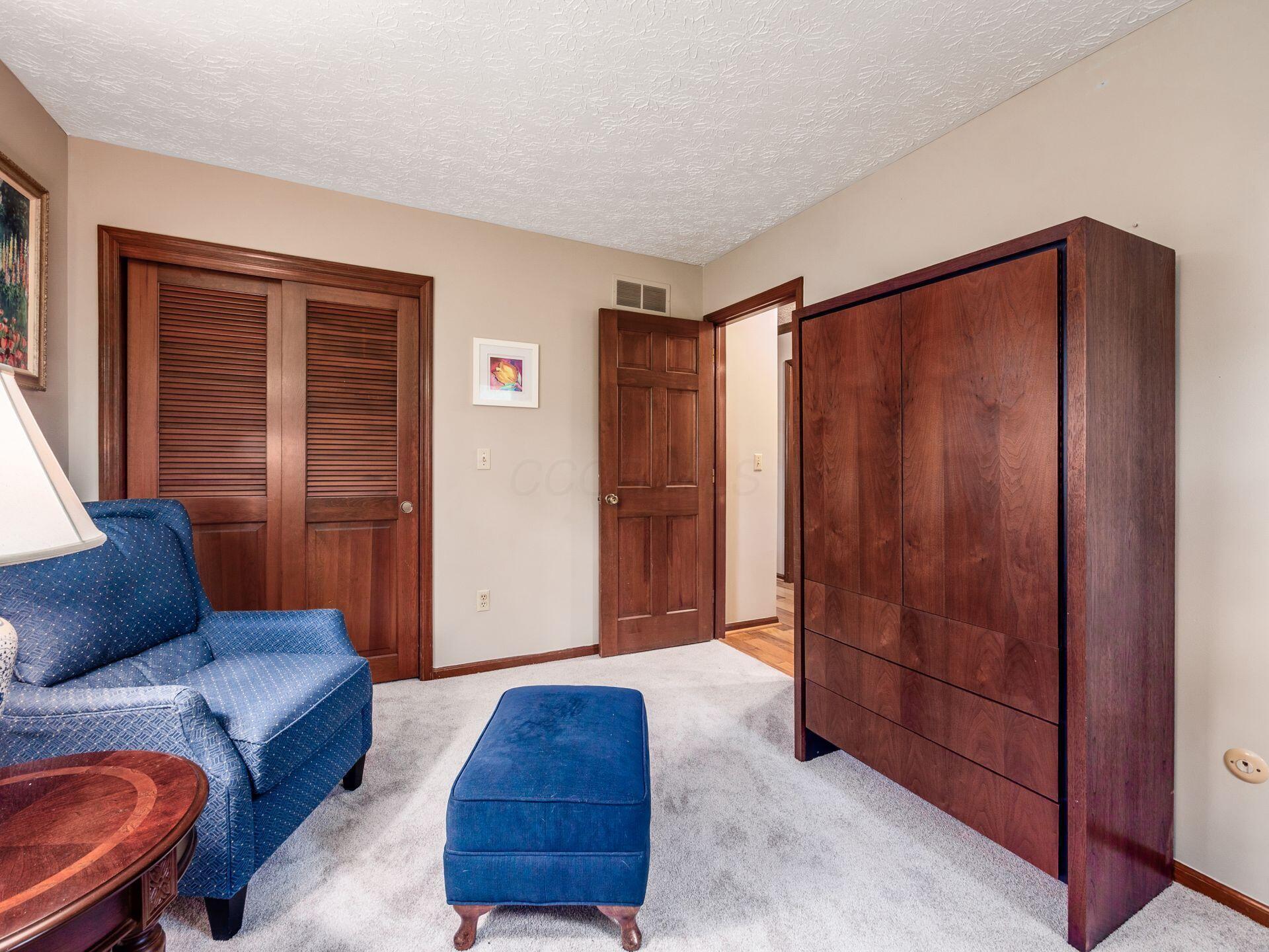 5223 Springfield Drive, Westerville, Ohio image 23