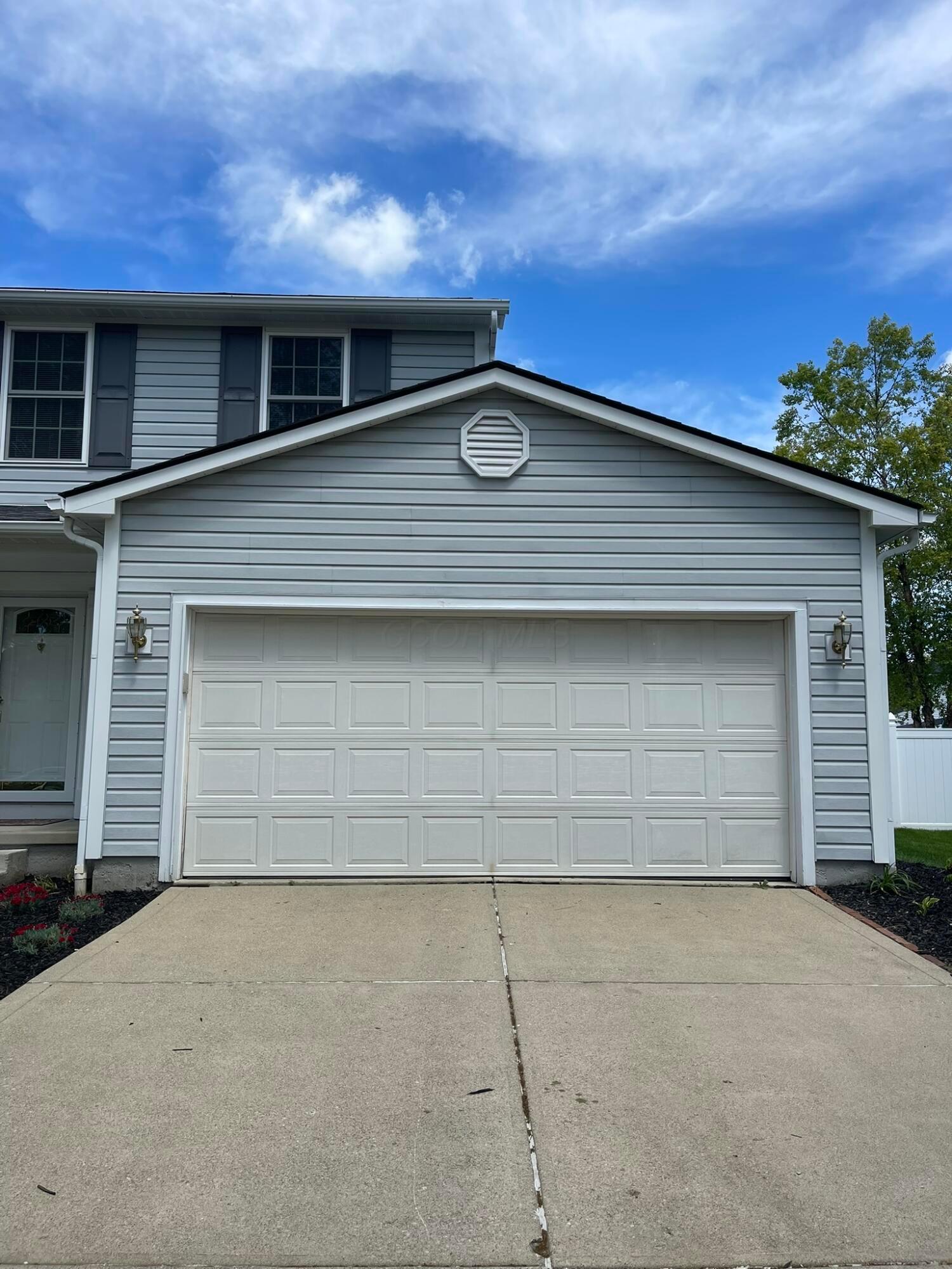 1386 River Trail Drive, Grove City, Ohio image 6