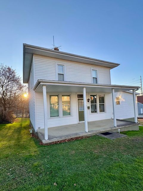Photo of 505 N Pleasant Street, New Lexington, OH 43764 (MLS # 225044230)