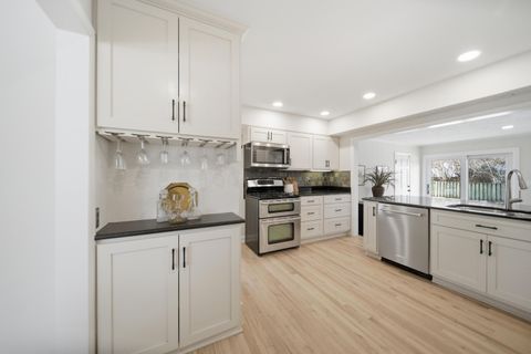 Tiny photo for 1850 Glenn Avenue, Upper Arlington, OH 43212 (MLS # 226000669)