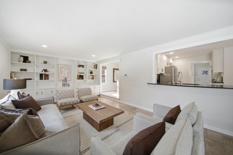 Tiny photo for 1850 Glenn Avenue, Upper Arlington, OH 43212 (MLS # 226000669)