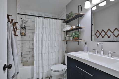 Tiny photo for 3463 En-Joie Drive, Columbus, OH 43228 (MLS # 226014203)