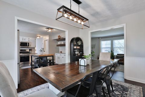 Tiny photo for 3463 En-Joie Drive, Columbus, OH 43228 (MLS # 226014203)