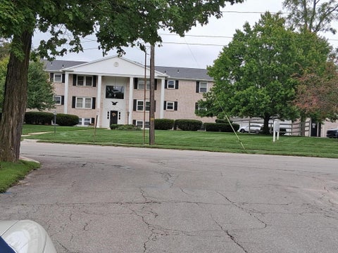 Photo of 402 Mount Vernon Avenue 8 #8, Marion, OH 43302 (MLS # 226036153)