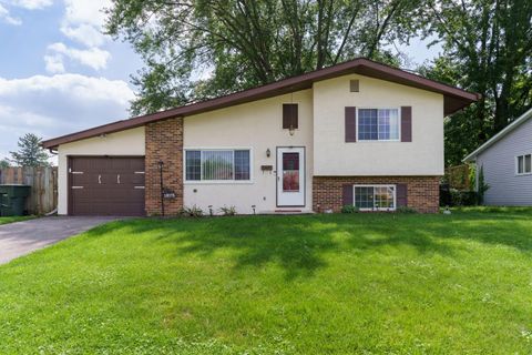 Photo of 1875 Radnor Avenue, Columbus, OH 43224 (MLS # 223026659)