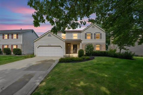 Photo of 5714 Whispering Oak Boulevard, Hilliard, OH 43026 (MLS # 226033173)