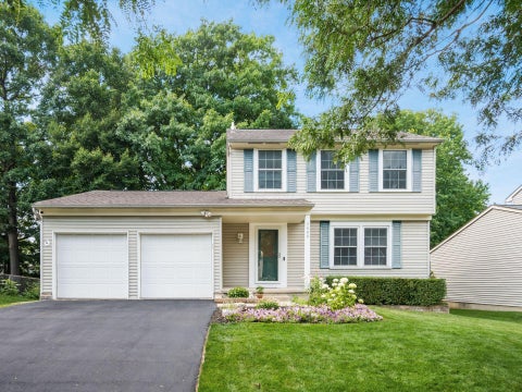 Homes For Sale - 3400 Timber Run Drive<br/> Columbus, OH 43204