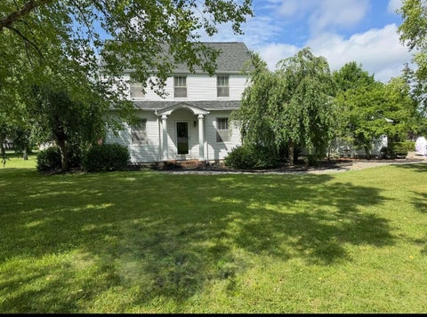 Photo of 1127 E Walnut Street, Westerville, OH 43081 (MLS # 226020935)