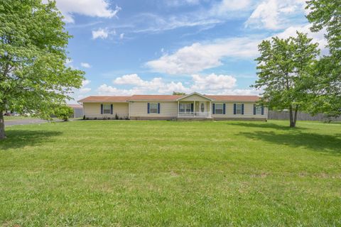 Photo of 87 Camp Grove Rd Road SE, Washington Court House, OH 43160 (MLS # 226018478)