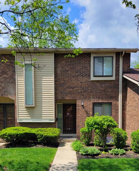 Photo of 1345 S Waggoner Road, Reynoldsburg, OH 43068 (MLS # 226013811)