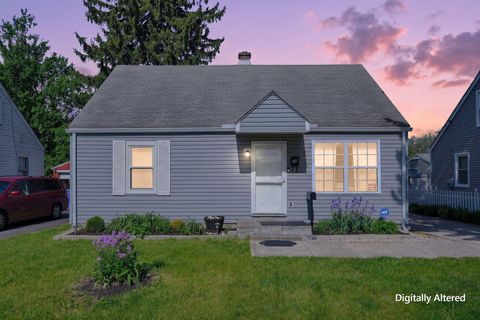Photo of 93 Buena Vista Avenue, Columbus, OH 43228 (MLS # 226015424)