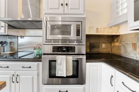 Tiny photo for 1090 Fair Avenue, Columbus, OH 43205 (MLS # 225039601)