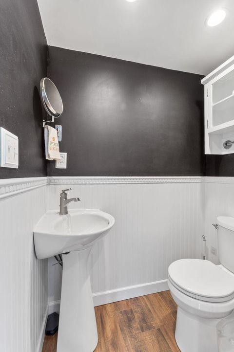 Tiny photo for 1090 Fair Avenue, Columbus, OH 43205 (MLS # 225039601)