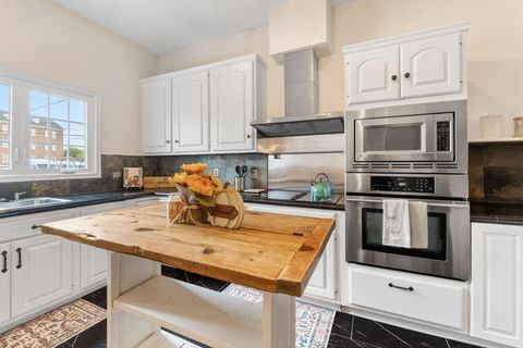 Tiny photo for 1090 Fair Avenue, Columbus, OH 43205 (MLS # 225039601)