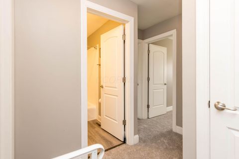 Tiny photo for 2559 Olde Hill Court S, Columbus, OH 43221 (MLS # 226005819)