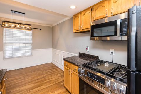 Tiny photo for 2559 Olde Hill Court S, Columbus, OH 43221 (MLS # 226005819)