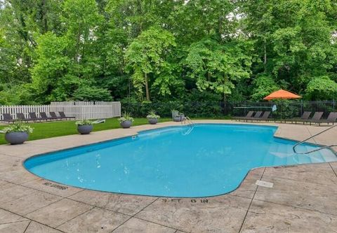 Tiny photo for 2559 Olde Hill Court S, Columbus, OH 43221 (MLS # 226005819)