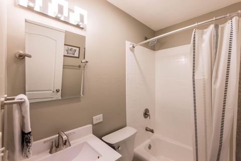 Tiny photo for 2559 Olde Hill Court S, Columbus, OH 43221 (MLS # 226005819)