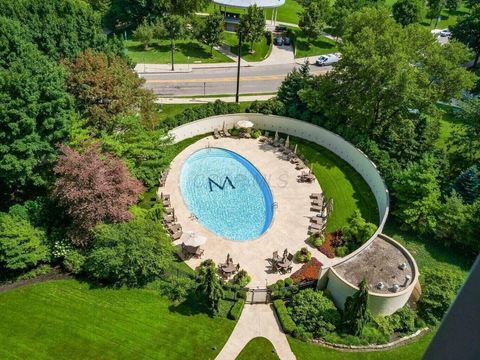 Tiny photo for 1 Miranova Place 2230 #2230, Columbus, OH 43215 (MLS # 225037323)