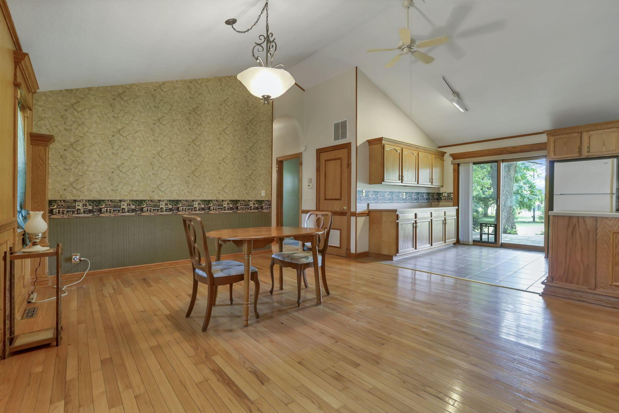 4655 Hayes Road, Groveport, Ohio image 7