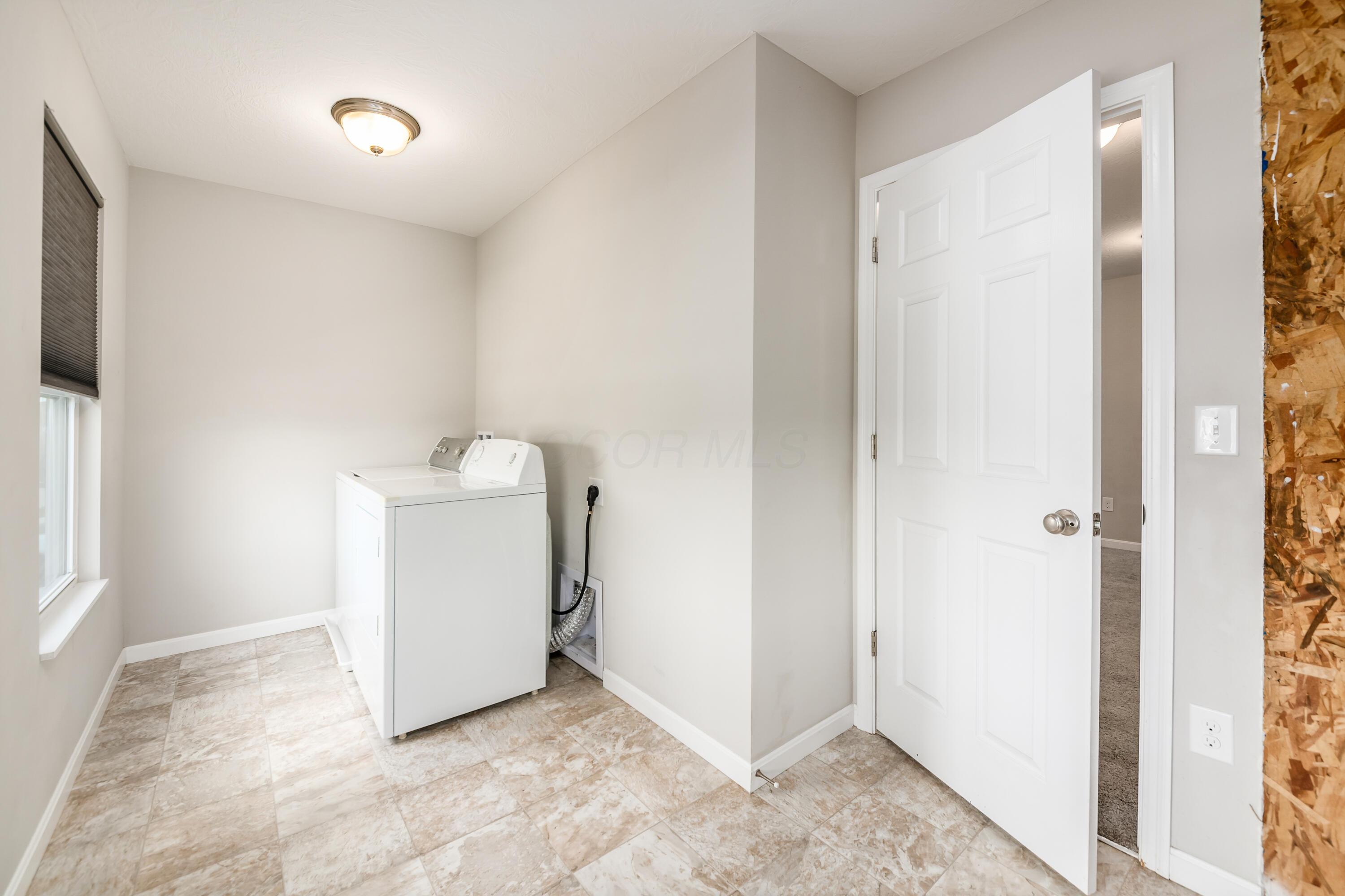 395 Nells Way, Lockbourne, Ohio image 37
