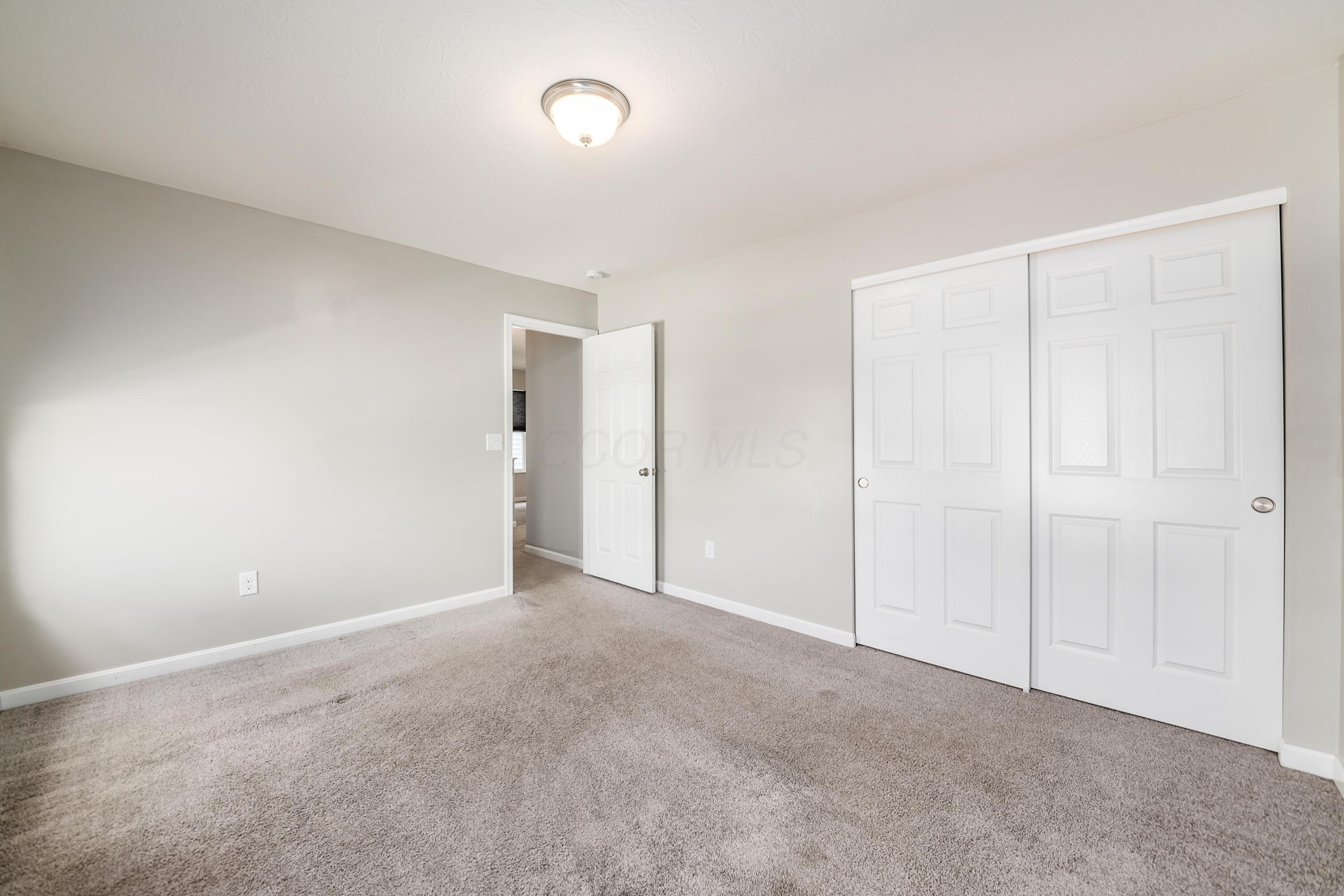 395 Nells Way, Lockbourne, Ohio image 35