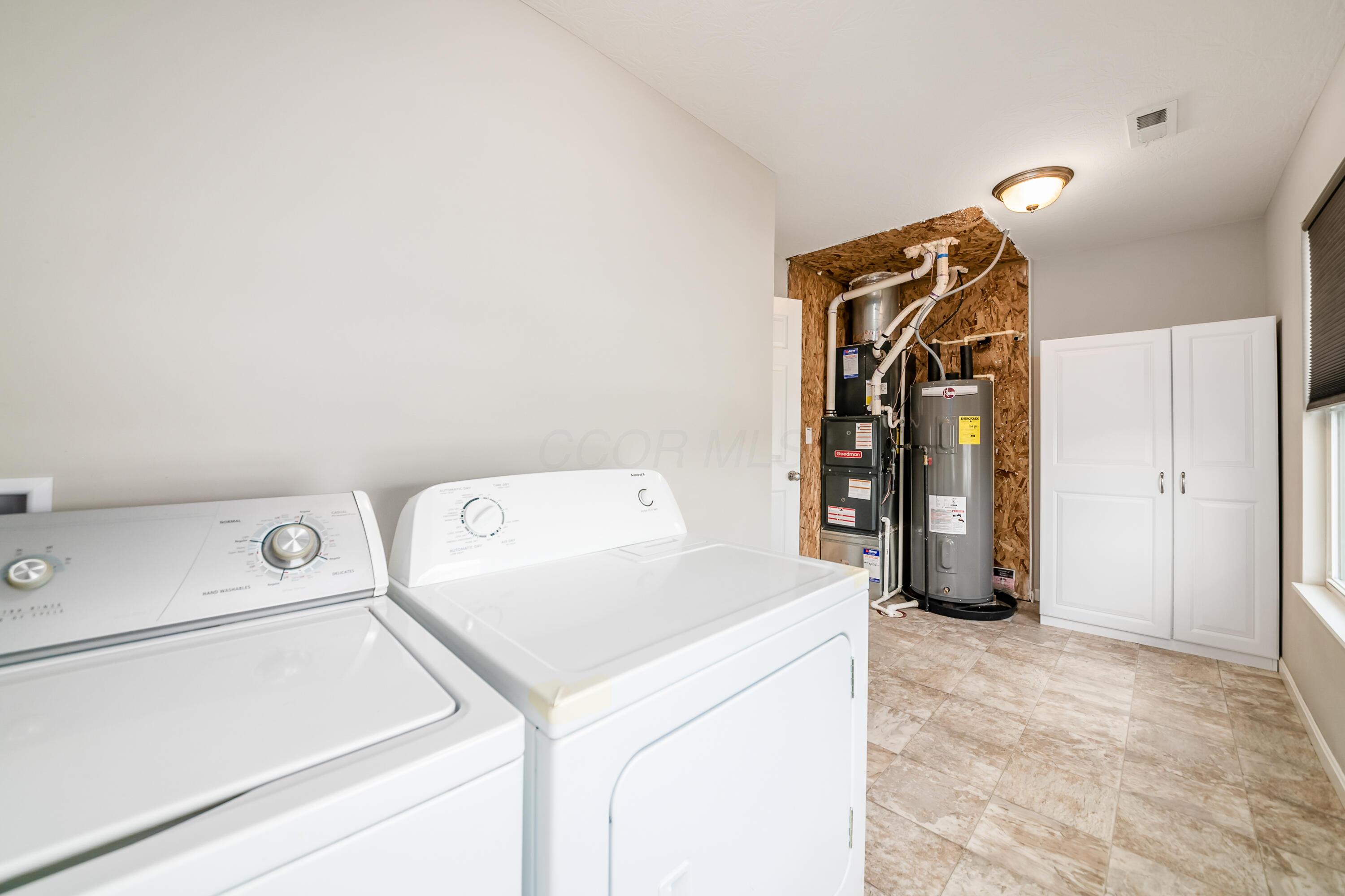 395 Nells Way, Lockbourne, Ohio image 36
