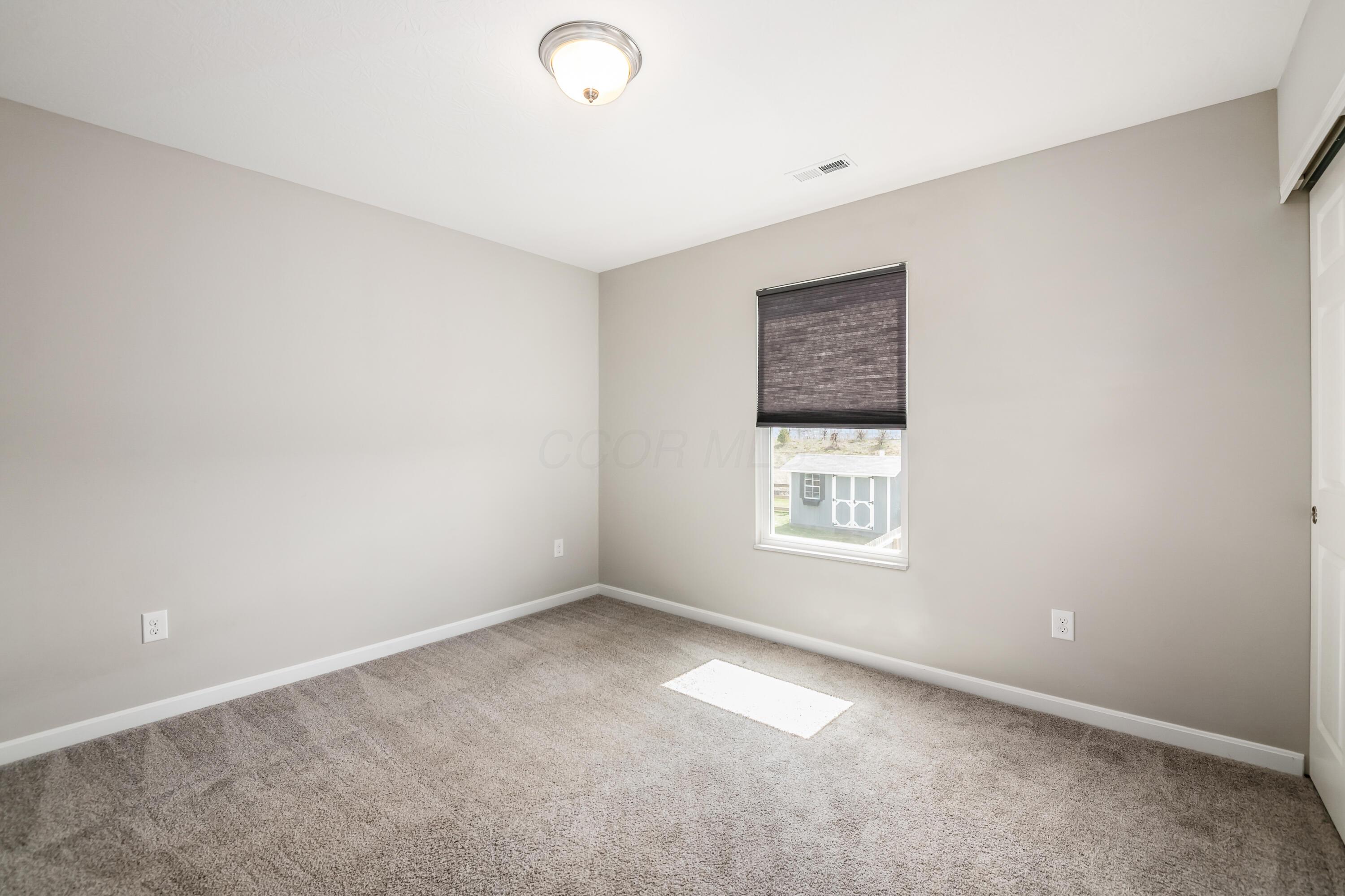 395 Nells Way, Lockbourne, Ohio image 25