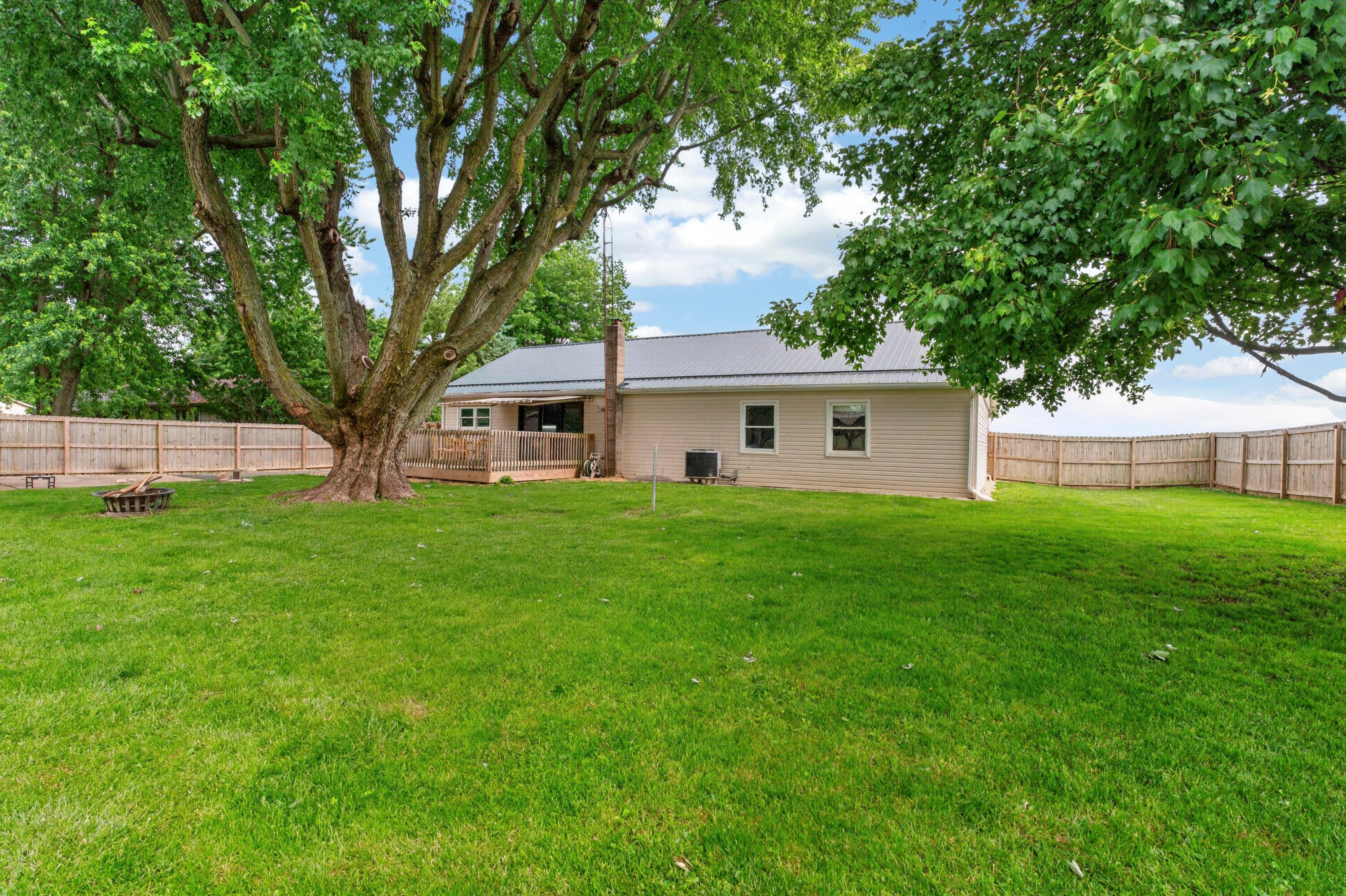 3107 Washington Waterloo Road NE