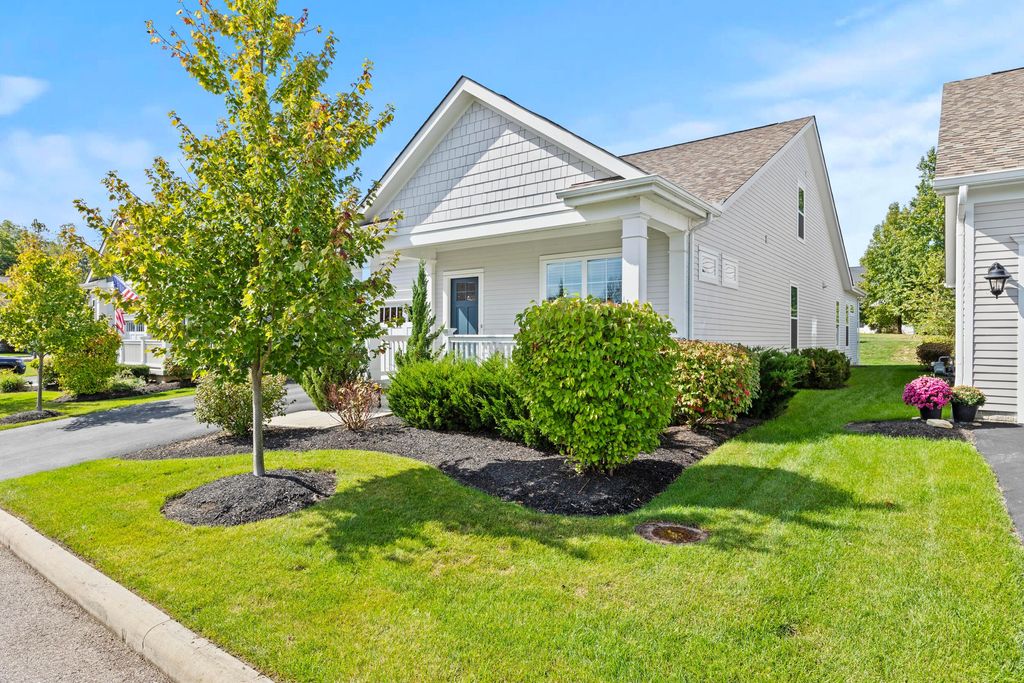 Photo of 7678 Gateway Boulevard, Powell, OH 43065 (MLS # 226012269)