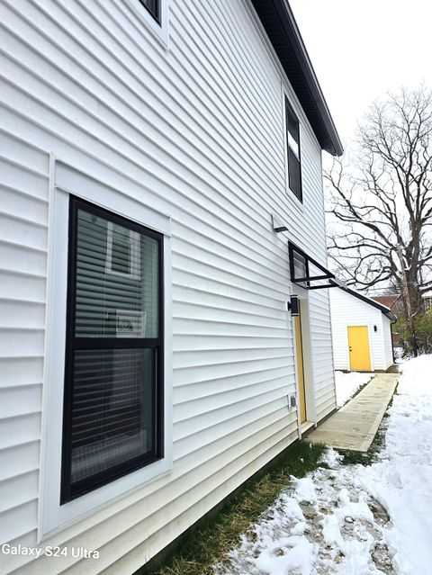 Tiny photo for 547 Berkeley Road, Columbus, OH 43205 (MLS # 225044839)