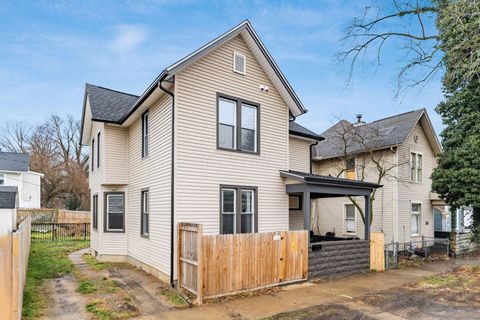 Tiny photo for 12 E Saint Clair Street, Newark, OH 43055 (MLS # 226000527)