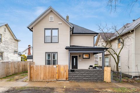 Photo of 12 E Saint Clair Street, Newark, OH 43055 (MLS # 226000527)