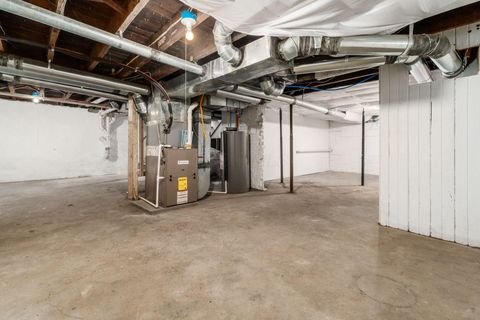 Tiny photo for 12 E Saint Clair Street, Newark, OH 43055 (MLS # 226000527)