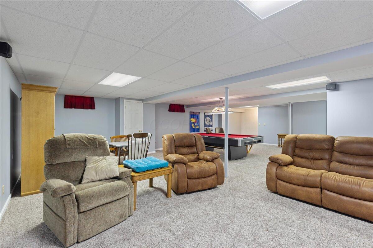 2880 Longridge Way, Grove City, Ohio image 31