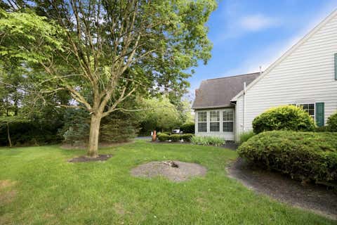 Tiny photo for 5516 Villas Drive 10C #10C, Dublin, OH 43017 (MLS # 226029600)