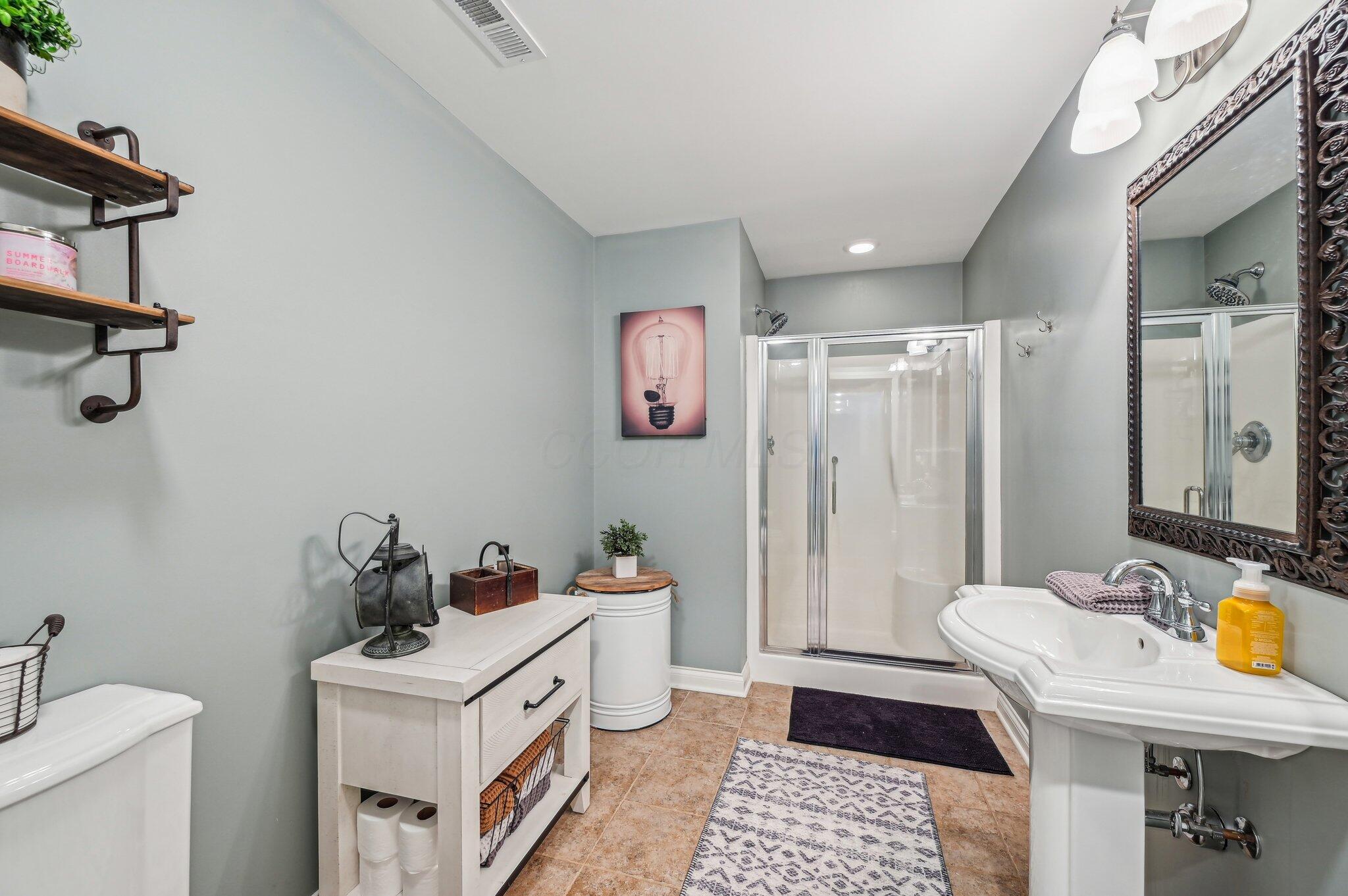 246 Pinehurst Drive, Granville, Ohio image 37