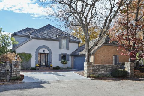 Photo of 8547 Pitlochry Court, Dublin, OH 43017 (MLS # 225041915)