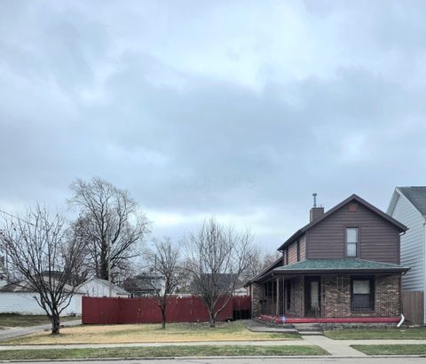 Photo of 1323 Broadway Street, Springfield, OH 45504 (MLS # 225046334)