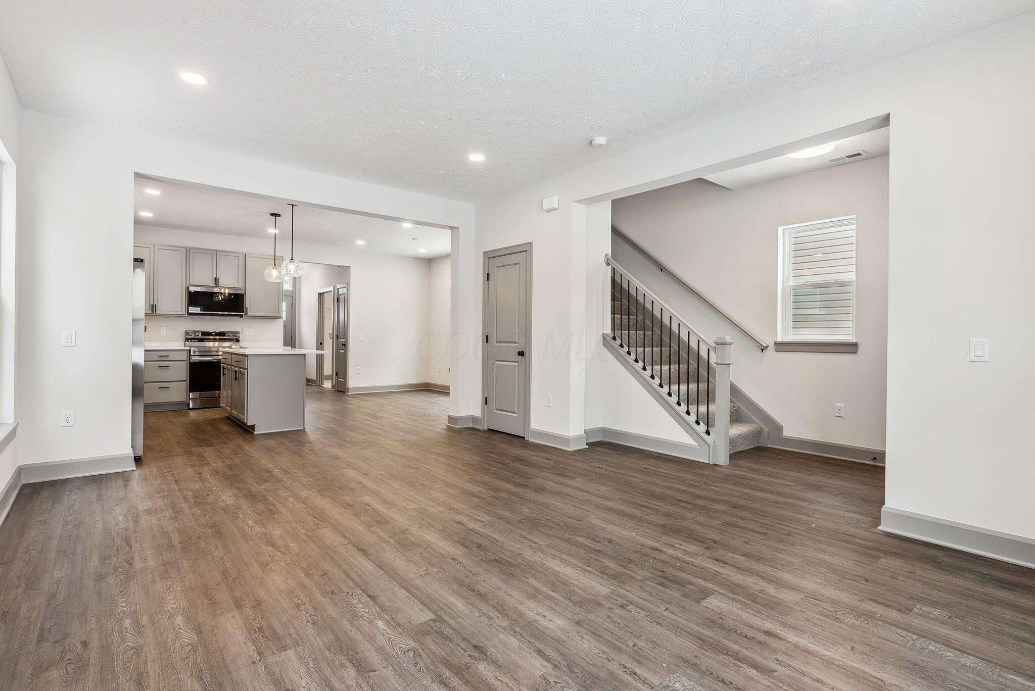 910 Ellsworth Avenue, Columbus, Ohio image 12