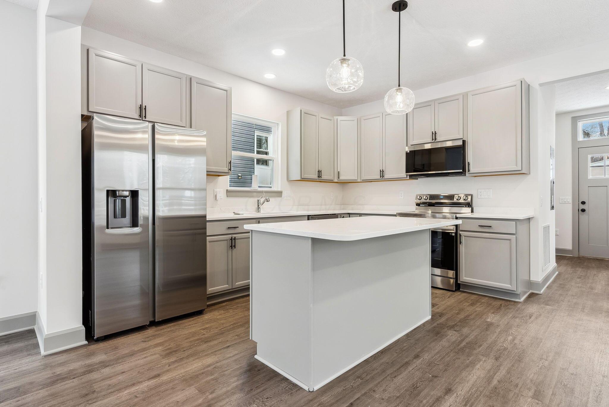 910 Ellsworth Avenue, Columbus, Ohio image 13